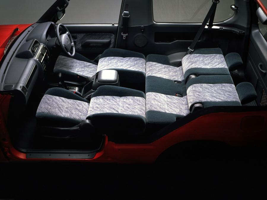  Toyota Land Cruiser Prado 90 3-Door 1996 года  (фото 14 из 16)
